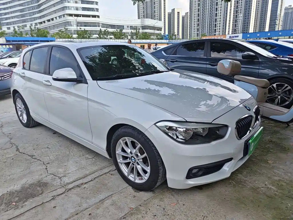 BMW 1 Series (Import) 2019 2018 118i Leading