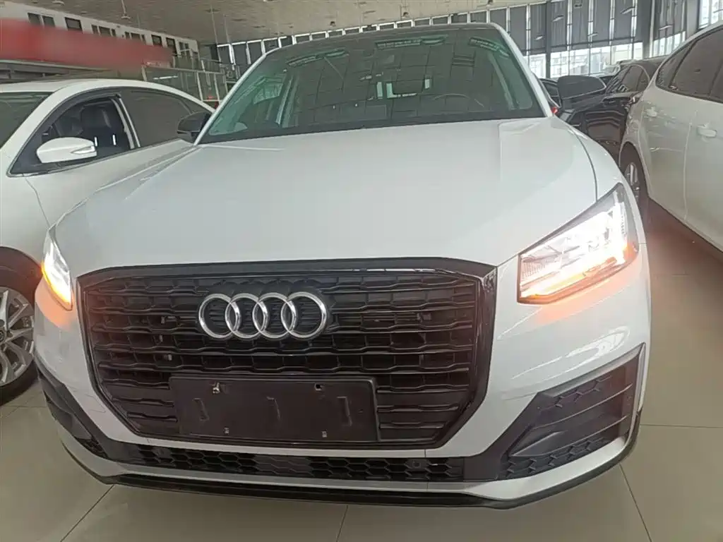 Audi Q2L 2018 35 TFSI Fashion Dynamic China VI фото 3