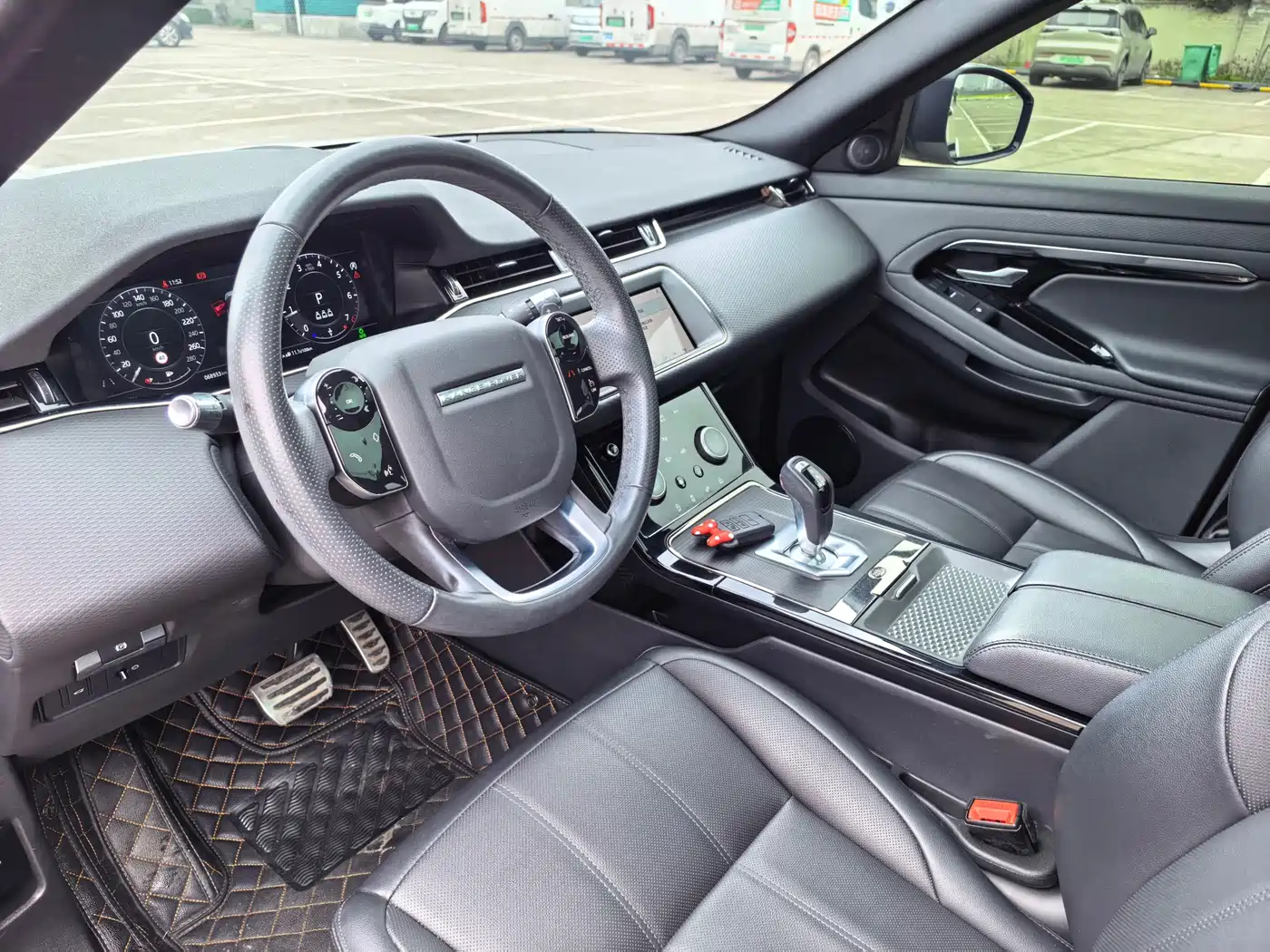 Land Rover Range Rover Evoque 2020 249PS R-DYNAMIC S Sport Edition фото 7