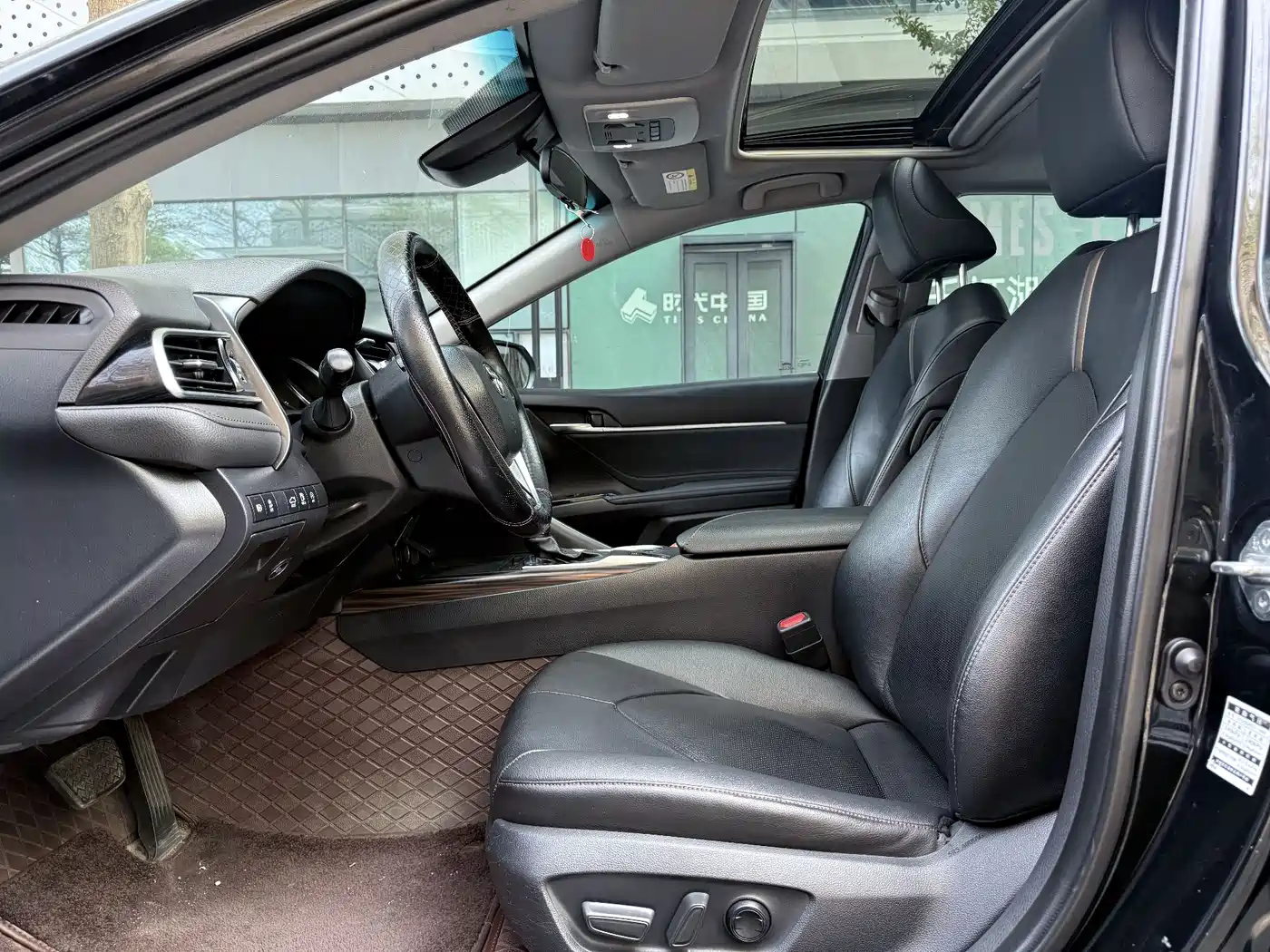 Toyota Camry 2019 2.0G Luxury Edition China VI фото 4