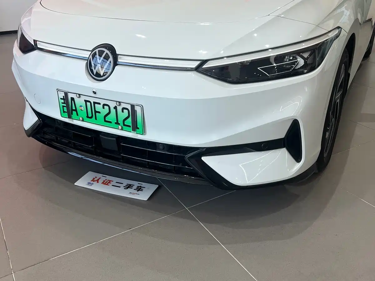 VOLKSWAGEN ID.7 VIZZION