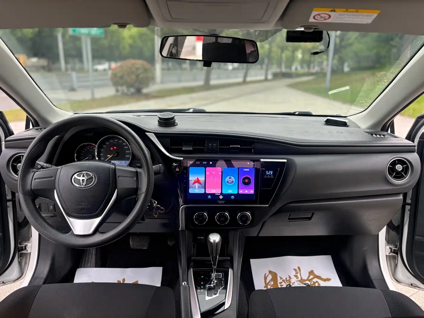 Toyota Corolla 2018 1.2T S-CVT GL Smart Edition фото 8