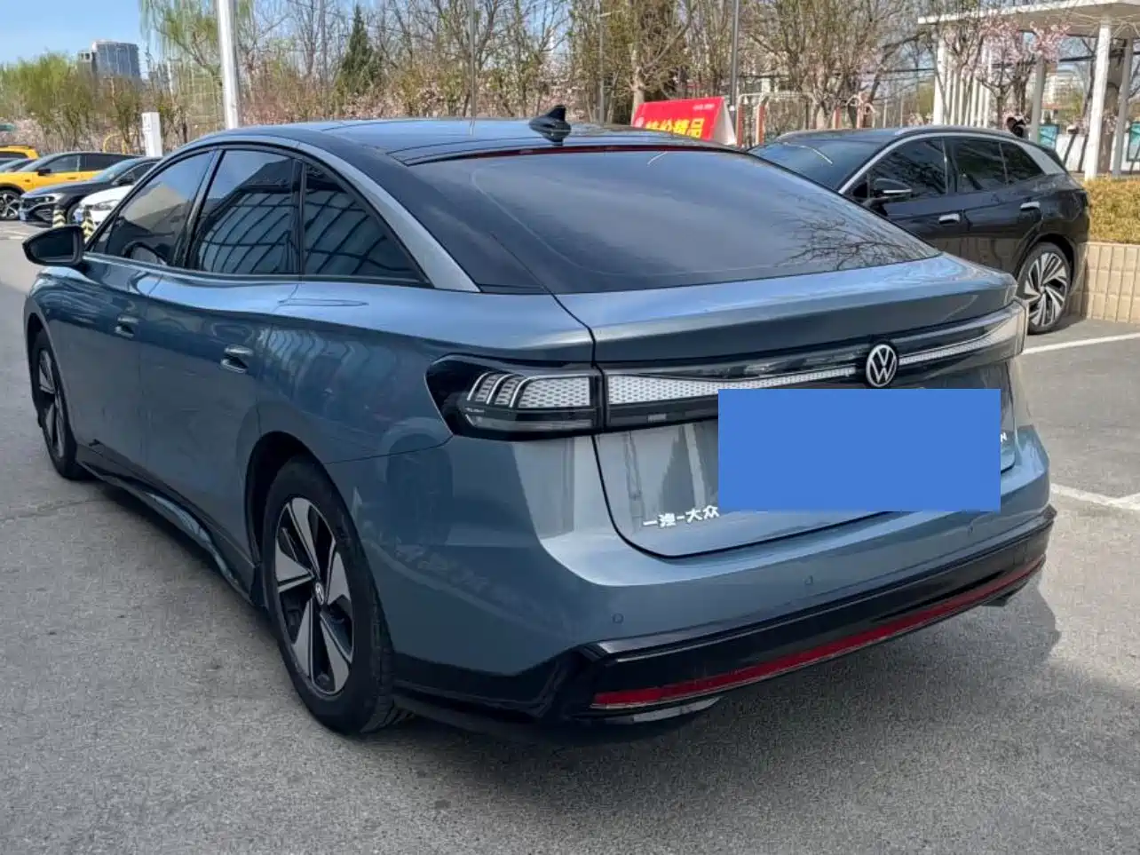 VOLKSWAGEN ID.7 VIZZION