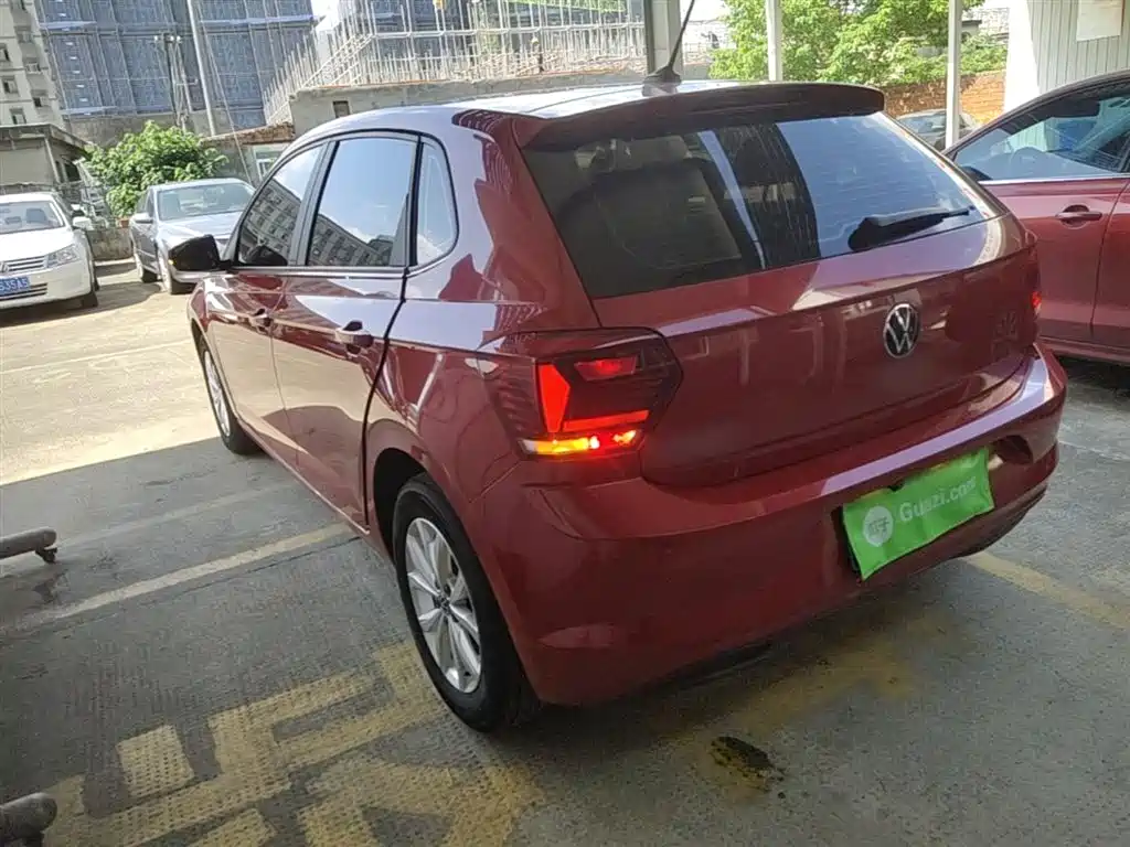 Volkswagen Polo 2021 Plus 1.5L Automatic Colorful Tech Edition фото 5