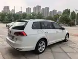 Photo 4 - Volkswagen Golf (Import)