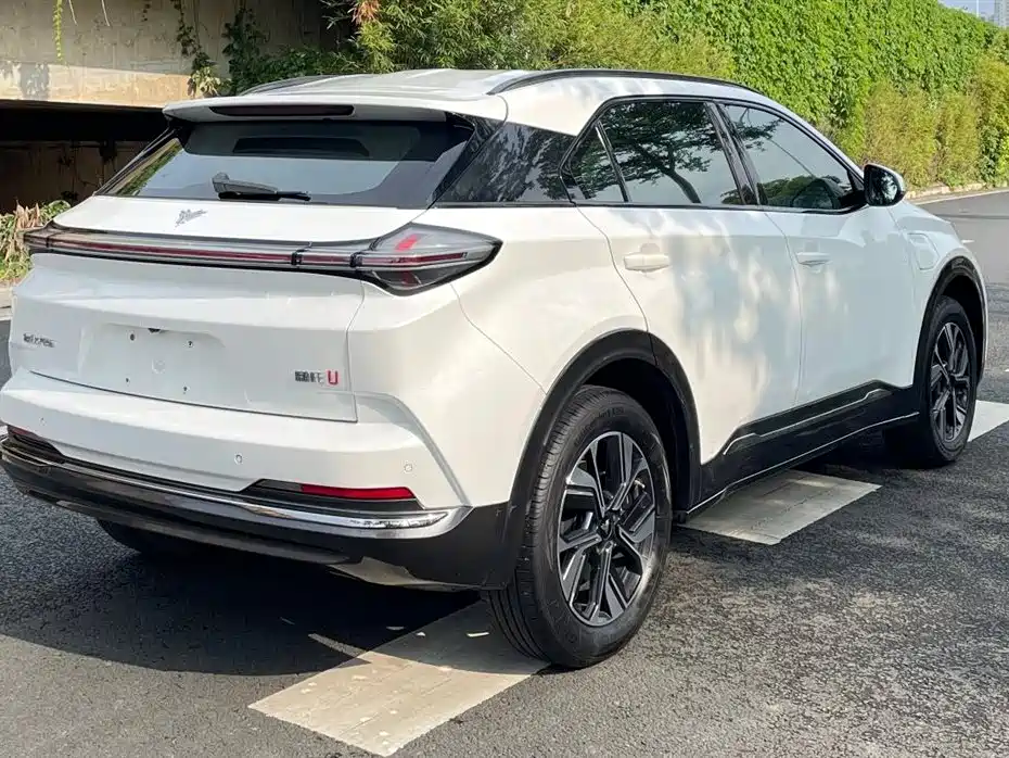 NEZHA AUTOMOBILE NEZHA U