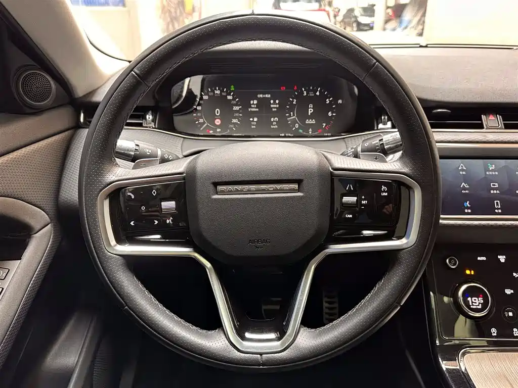 Land Rover Range Rover Evoque 2021 Range Rover Evoque L 249PS R-Dynamic S Performance Edition фото 12