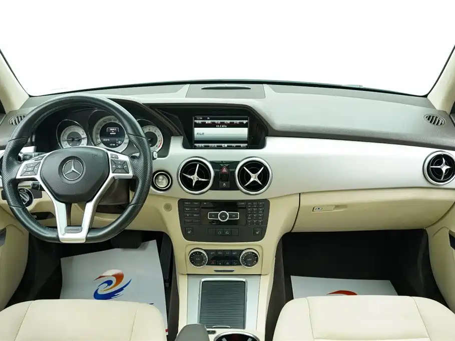 Mercedes-Benz GLK-Class 2015 GLK 300 4MATIC Fashion Ultimate Edition фото 7