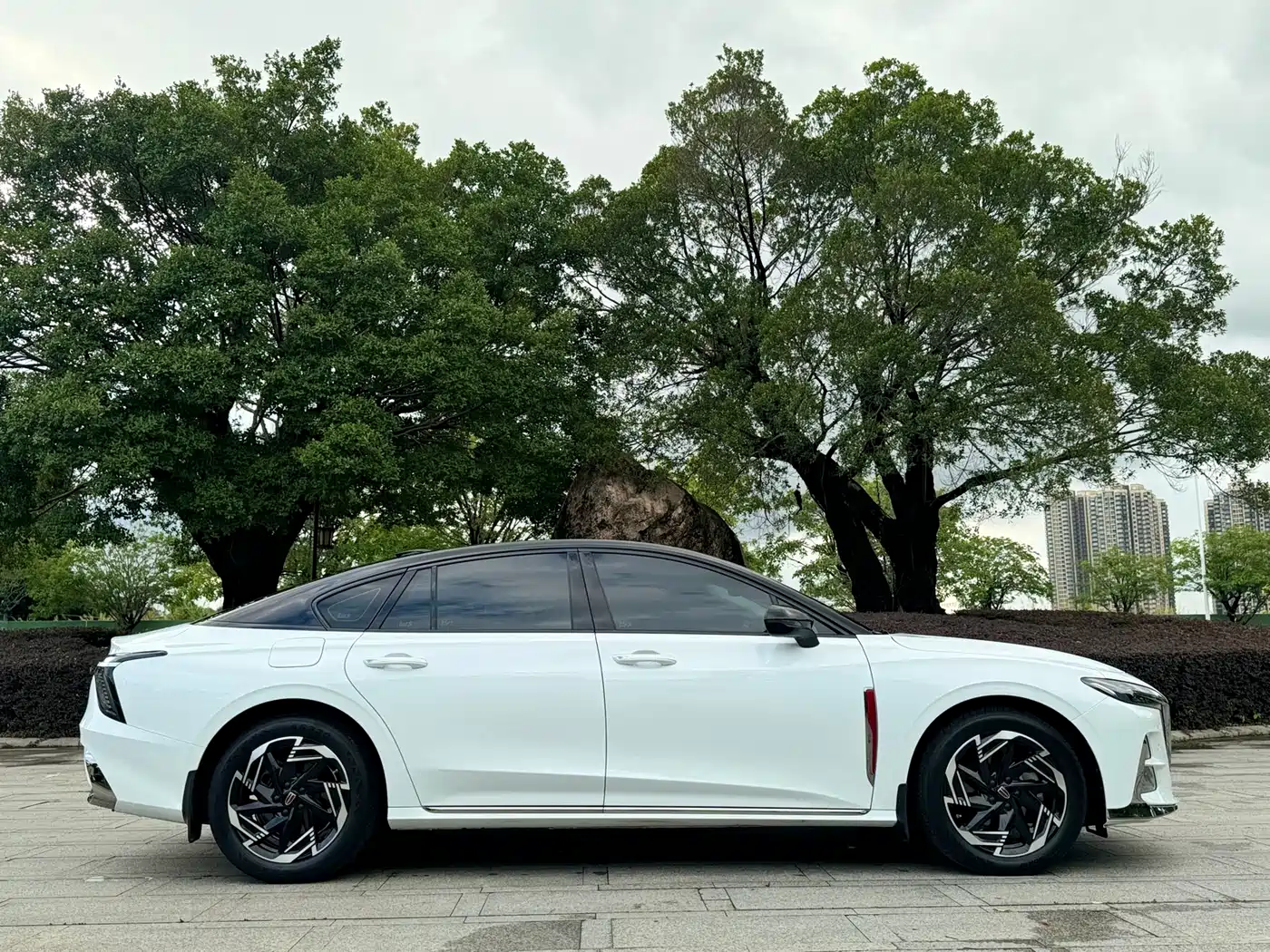 Hongqi H6 2023 2.0T Comfort Edition фото 6