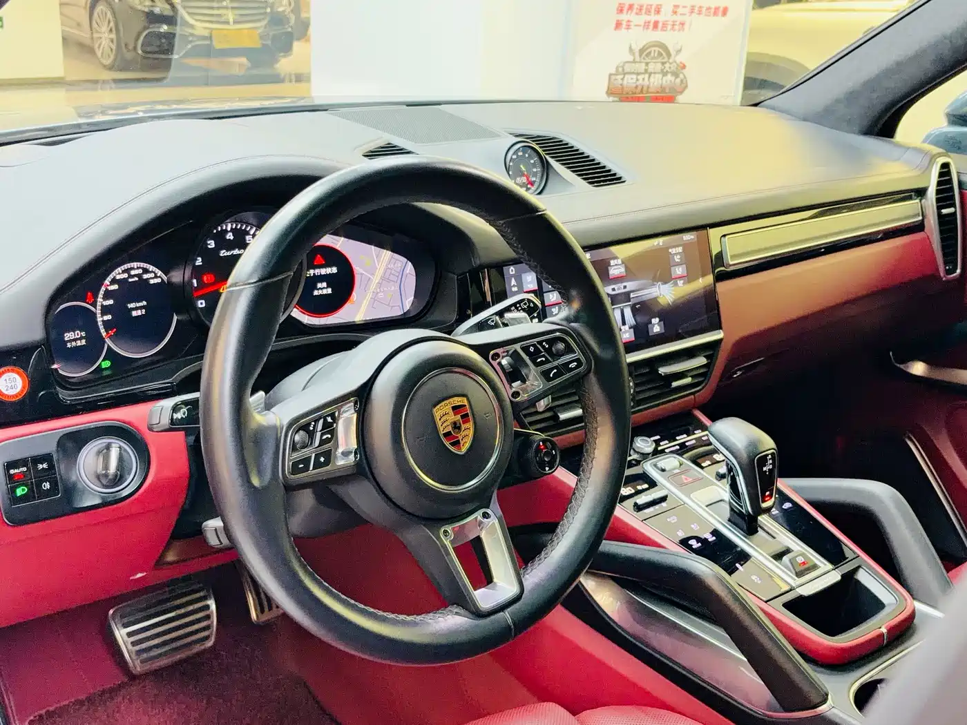 Фото 11 - Porsche Cayenne