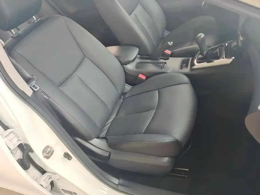 Фото 8 - Nissan Sylphy