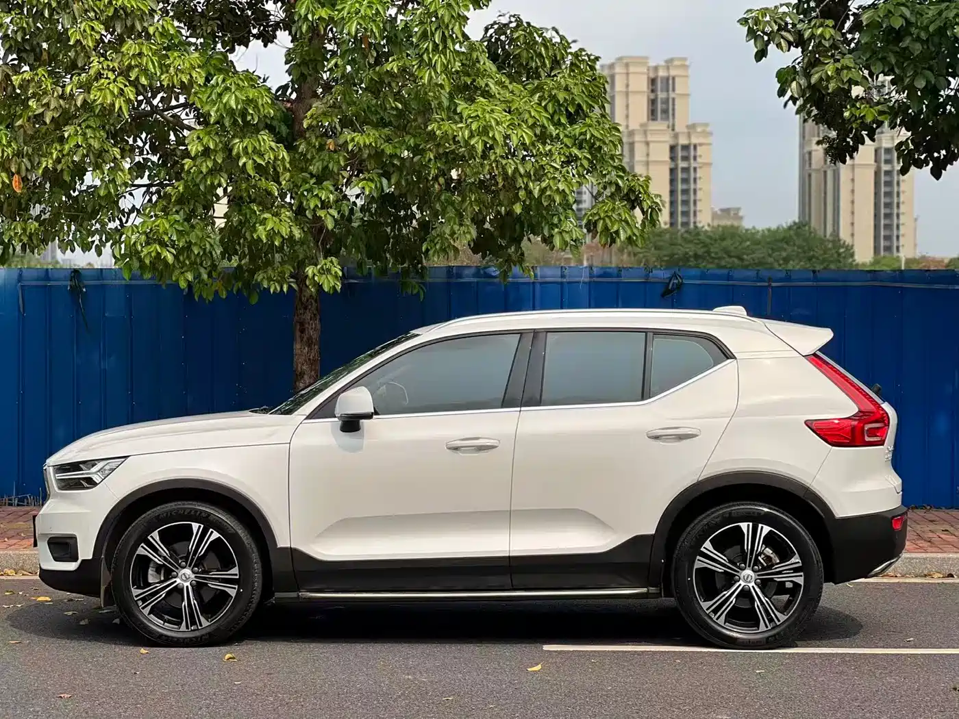 Фото 6 - Volvo XC40