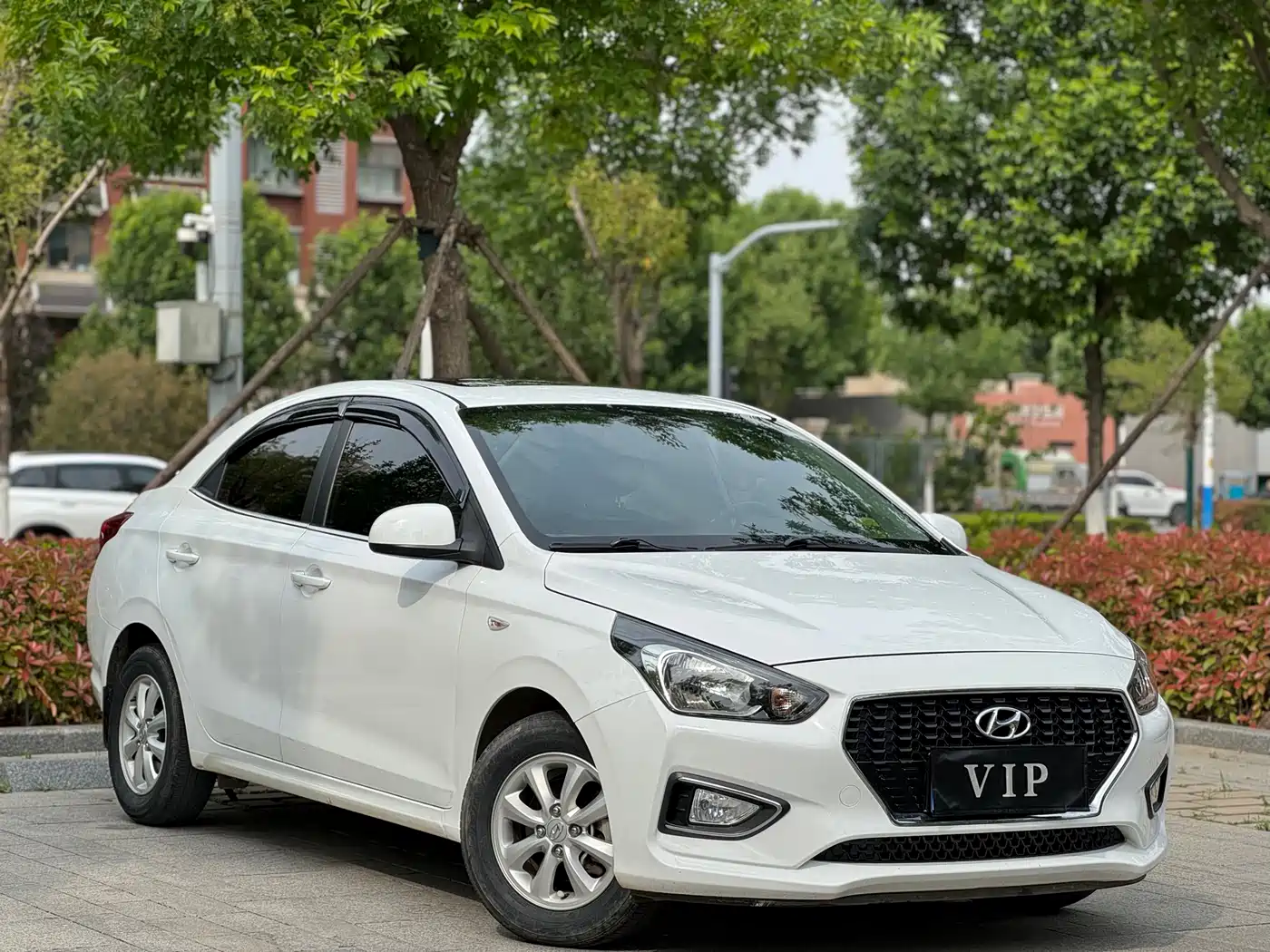 Hyundai Verna 2017 1.4L Automatic Leap Enjoyment Edition China VI фото 3