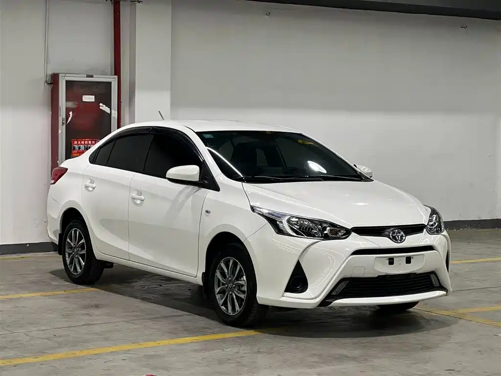 Toyota YARiS L Zhi Xiang 2022 1.5L CVT Leading PLUS Edition фото 3