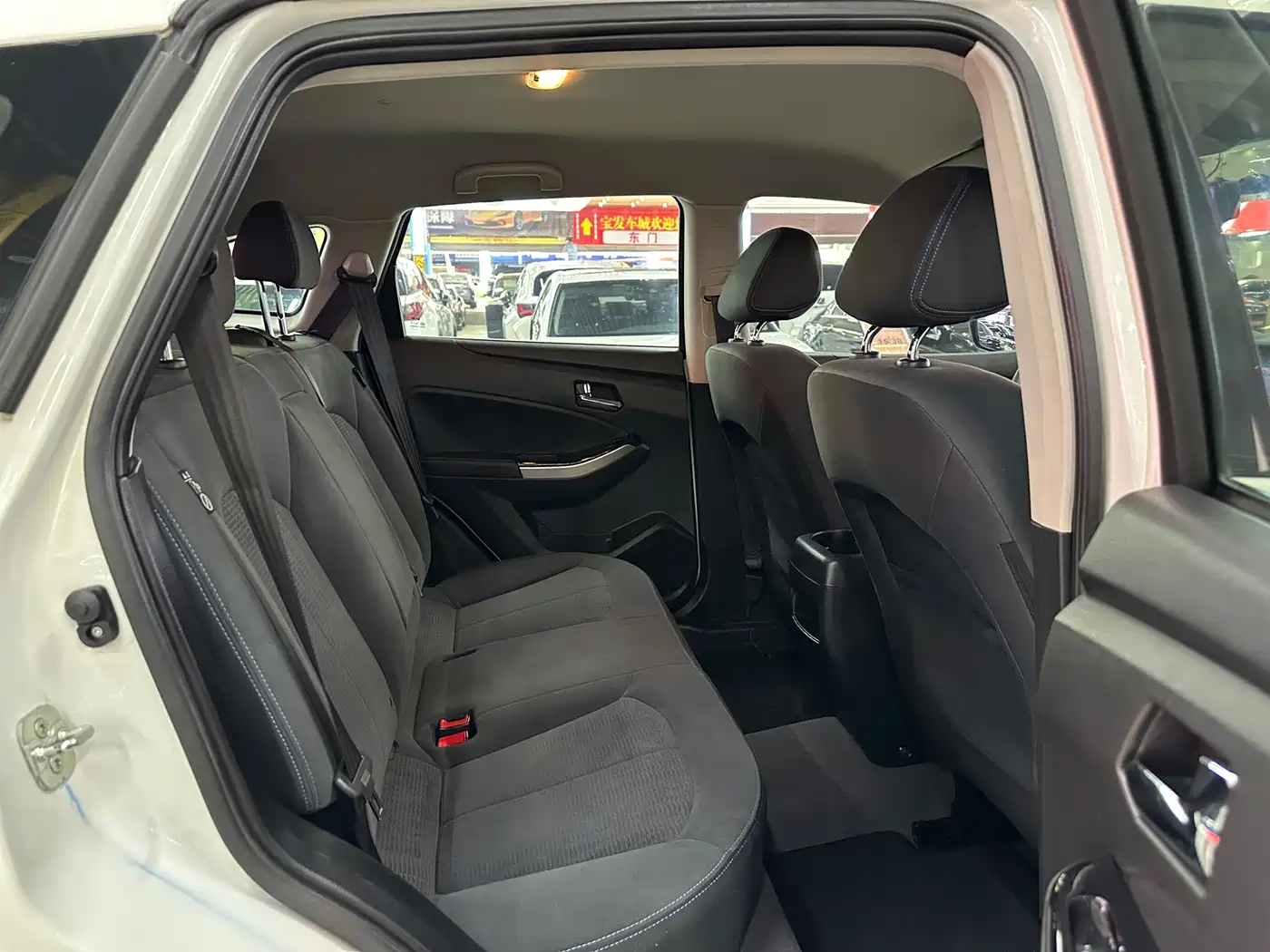 Venucia T70 2017 2016 2.0L CVT Rui Xing Edition