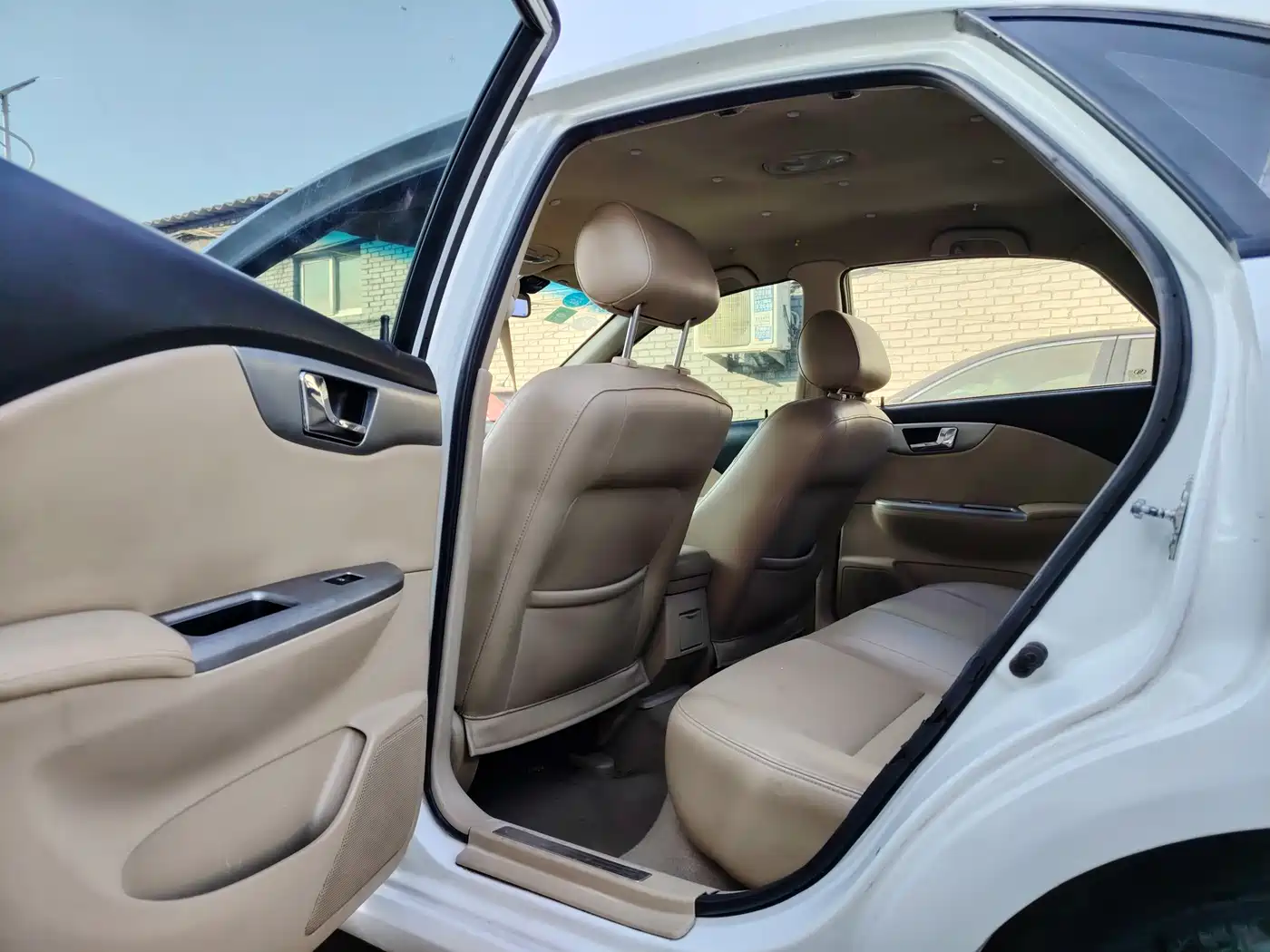 Buick Excelle 2013 1.5L Automatic Classic фото 7