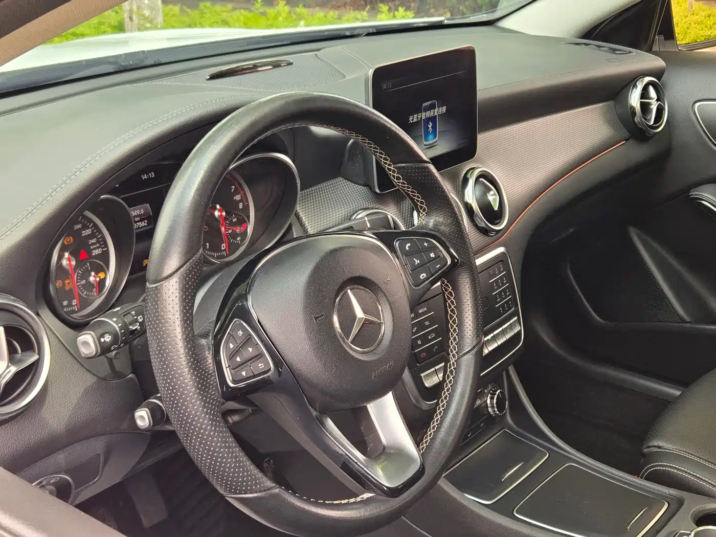 Mercedes-Benz GLA 2018 GLA 220 4MATIC Sport фото 13