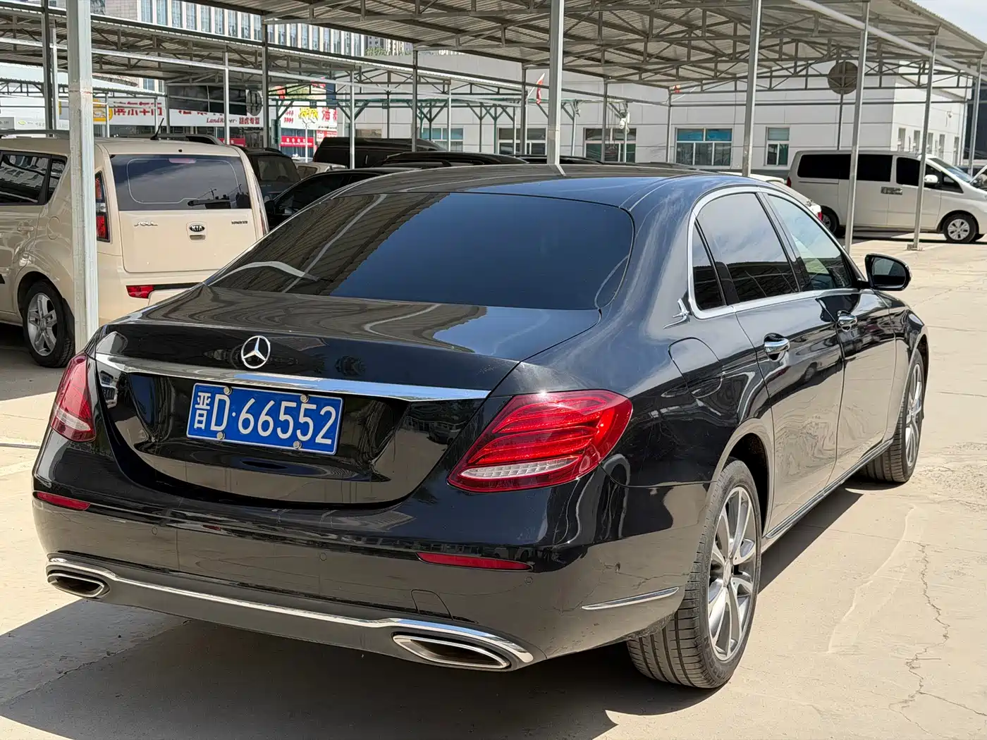 Mercedes-Benz E-Class 2016 E 200 L фото 6