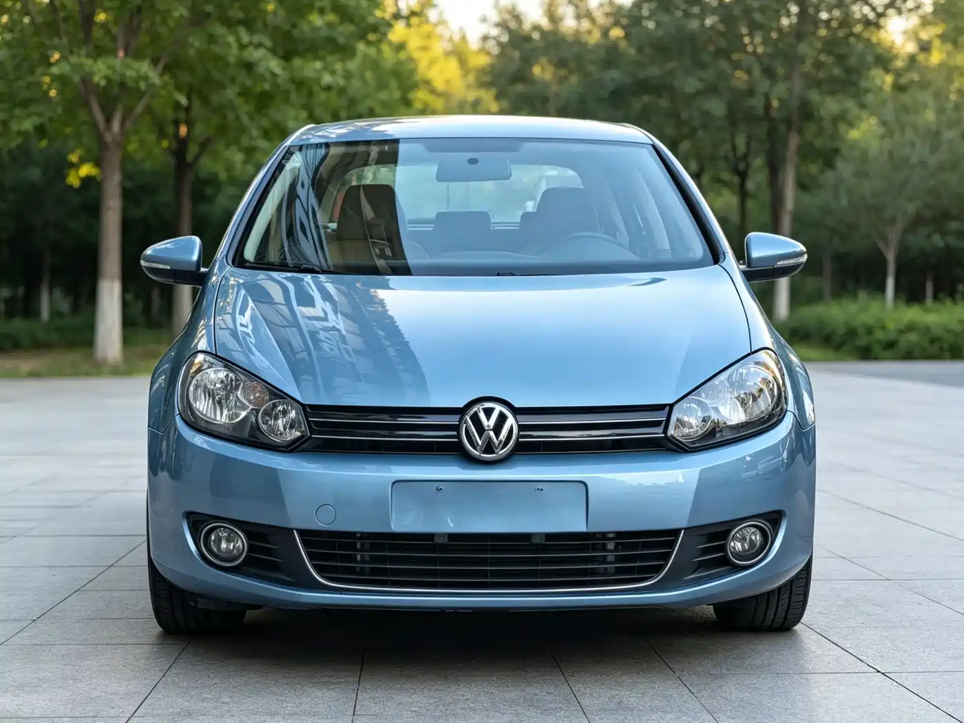 Фото 2 - Volkswagen Golf