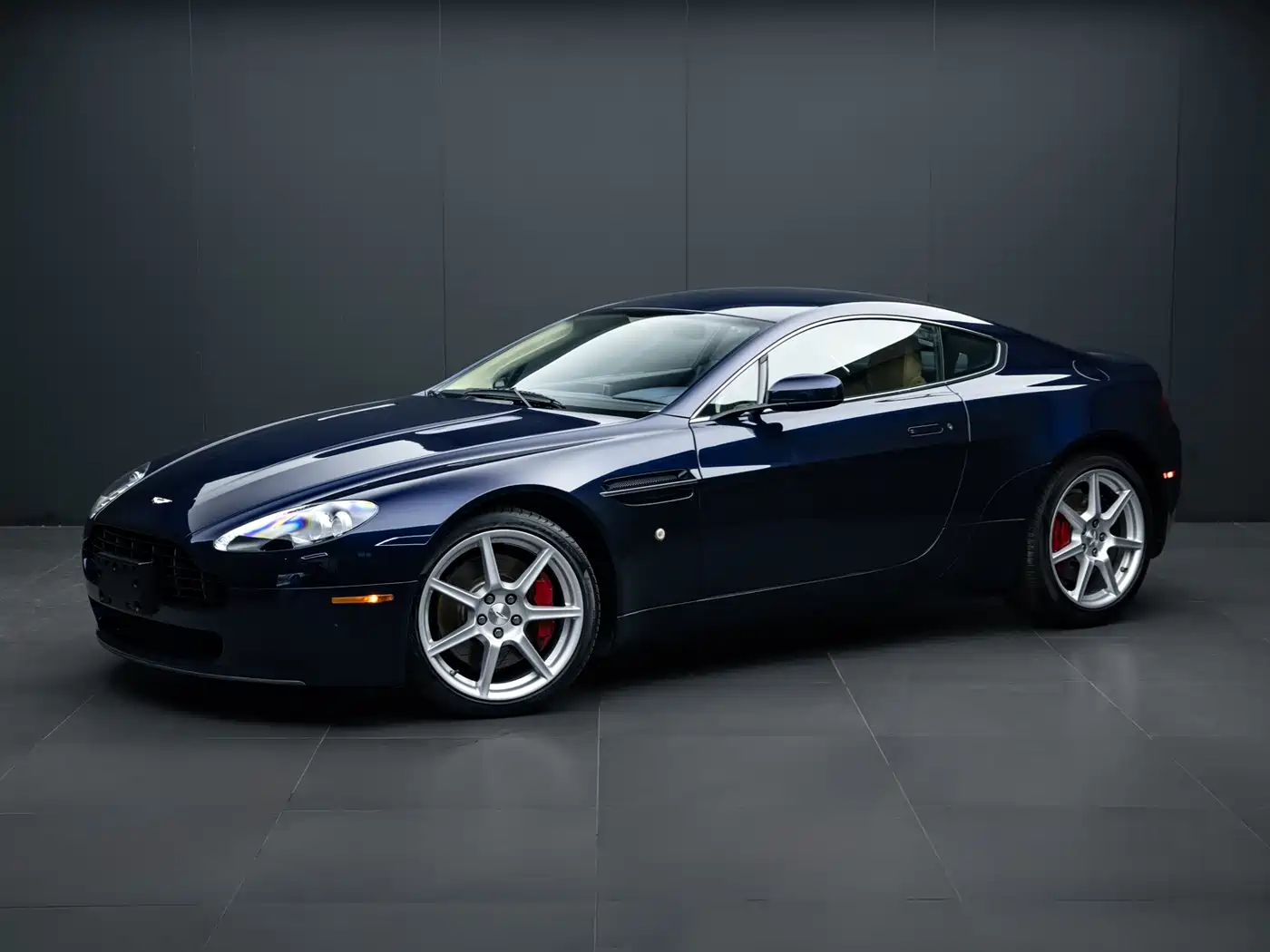 Aston Martin V8 Vantage