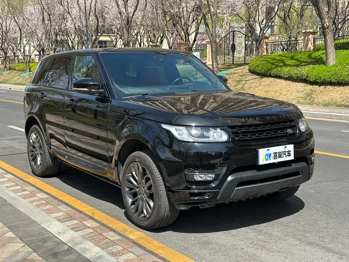 Land Rover Range Rover Sport 2017 3.0 SC V6 HSE DYNAMIC фото 2