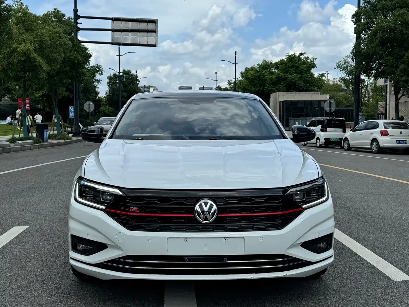 Volkswagen Sagitar 2021 280TSI DSG Flagship Smart Connect Edition фото 2