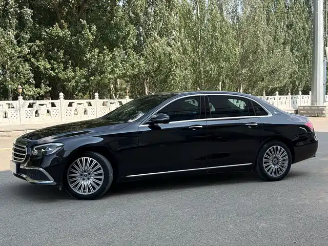 Mercedes-Benz E-Class 2021