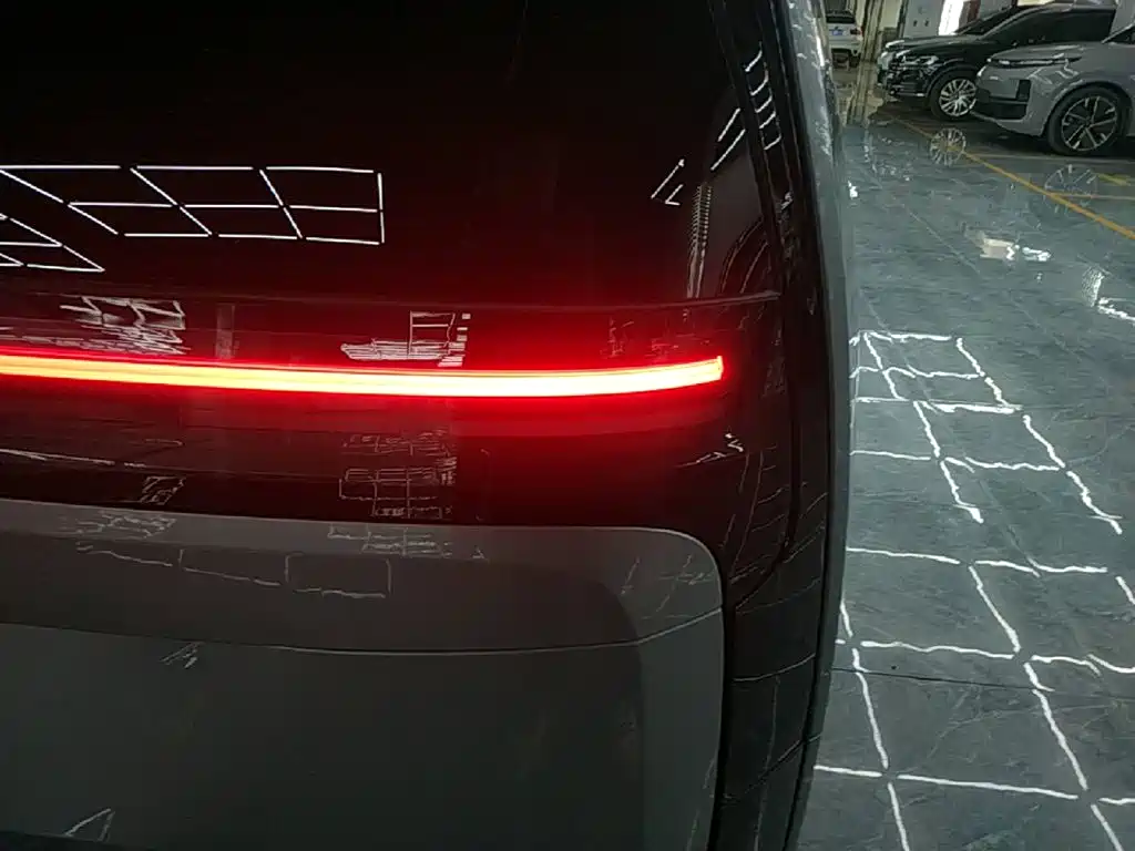 Li Auto MEGA 2024 2024 Ultra