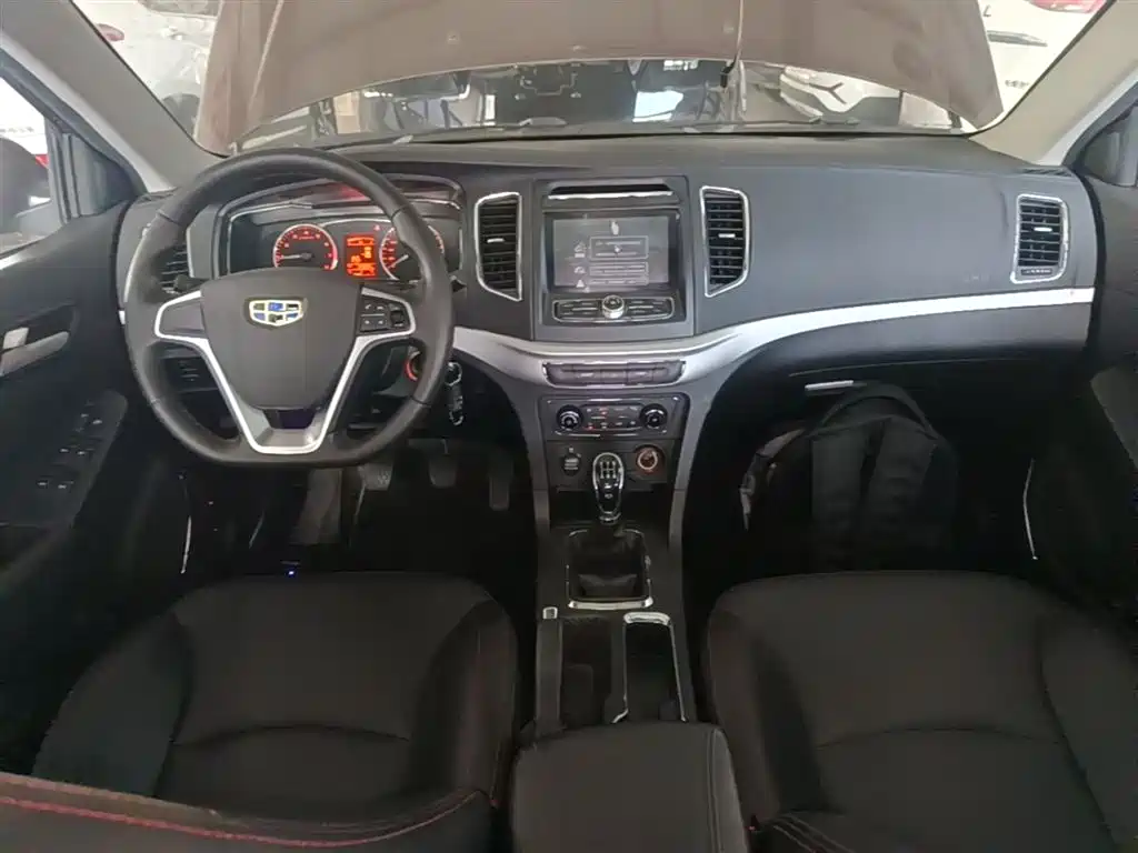 Фото 10 - Geely Vision