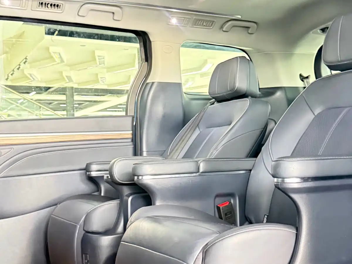 GAC Trumpchi Trumpchi M8 2021 Leading Show Series 390T Ultimate Edition фото 7