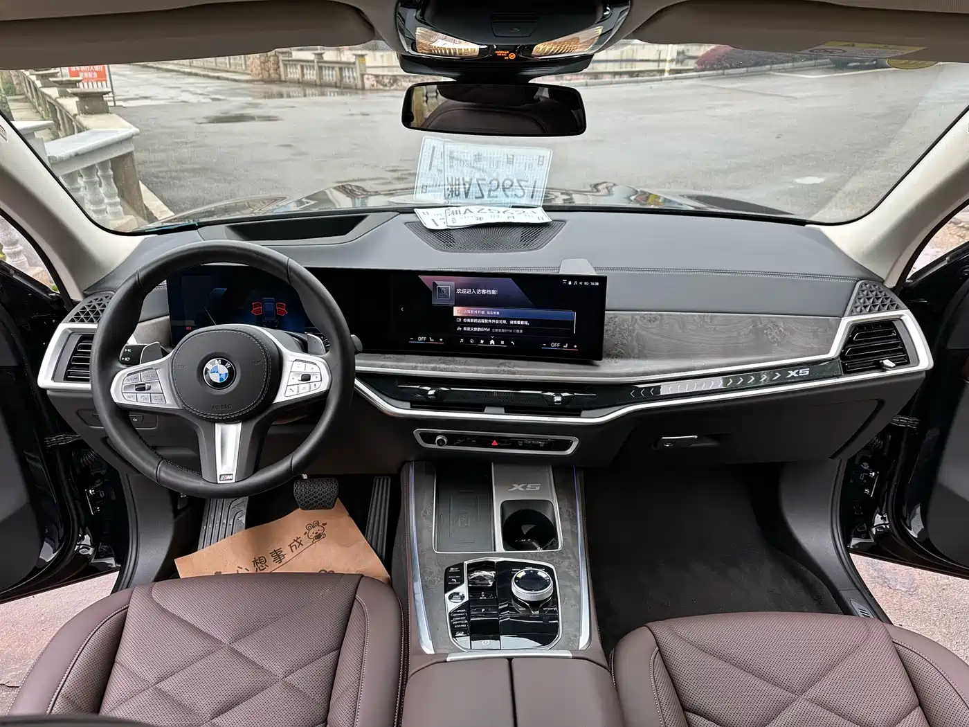 BMW X5 2025 Model xDrive 30Li Exclusive M Sport Blackout Package фото 4