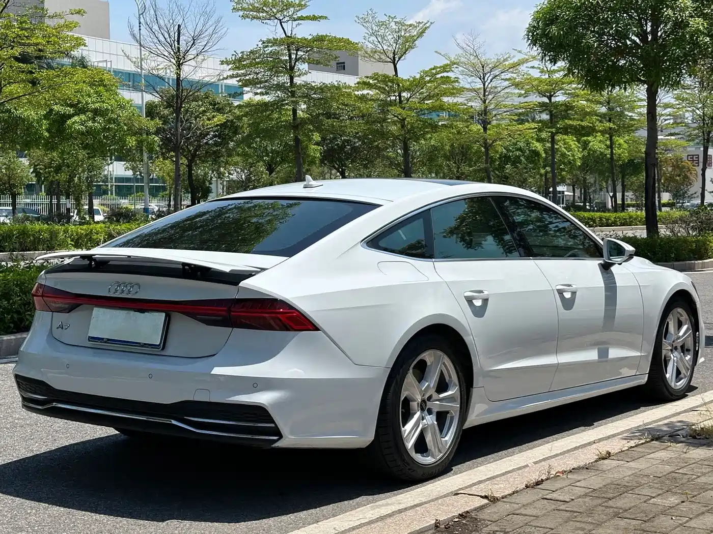 Фото 13 - Audi A7