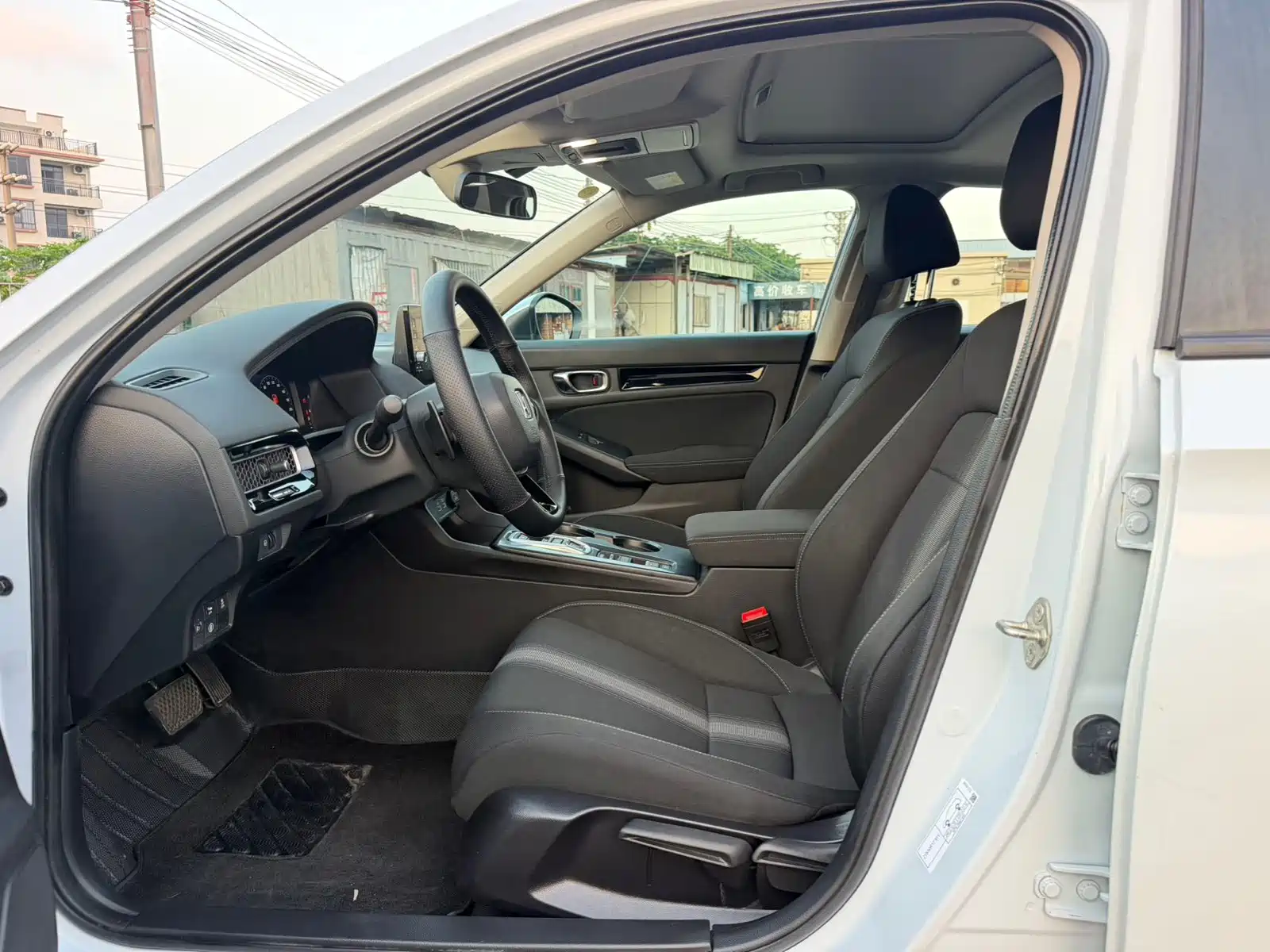 Photo 4 - Honda Civic