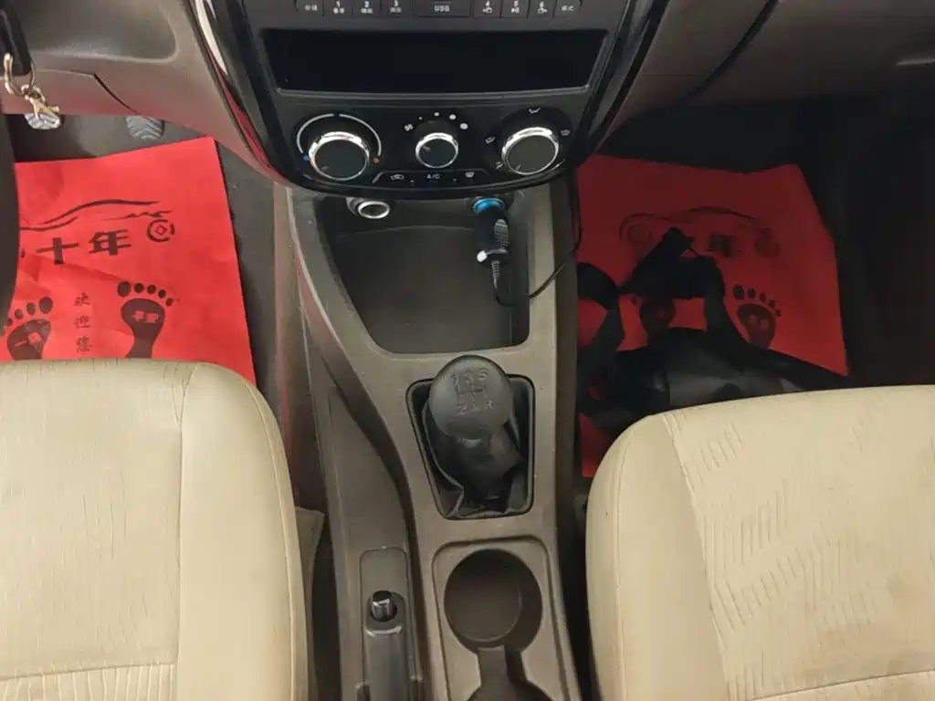 Wuling Motors Wuling Rongguang V 2018 2016 1.5L Standard