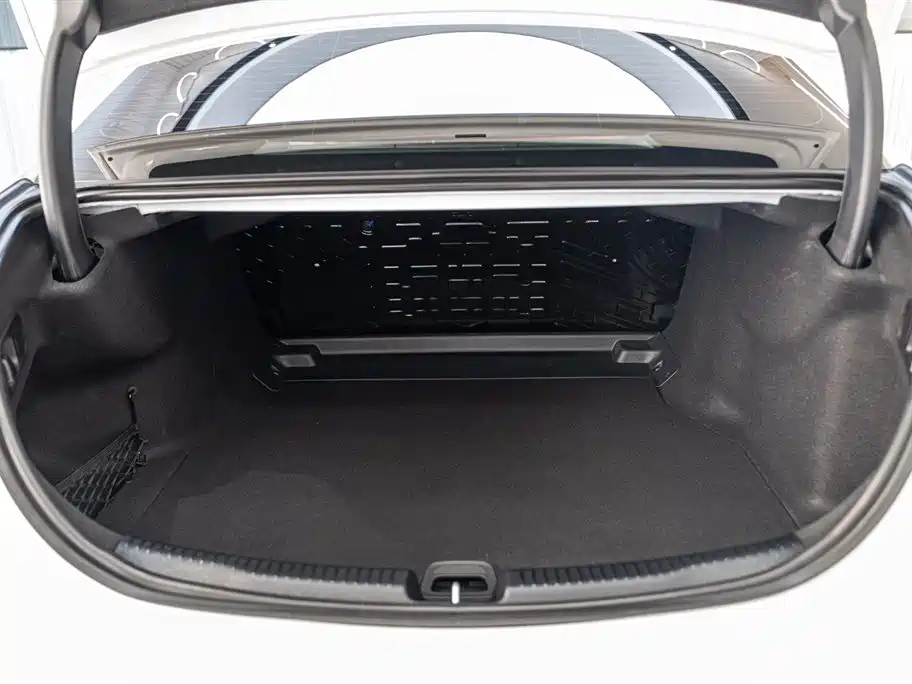 Mercedes-Benz C-Class 2025 Facelift C 260 L Sport Edition фото 10