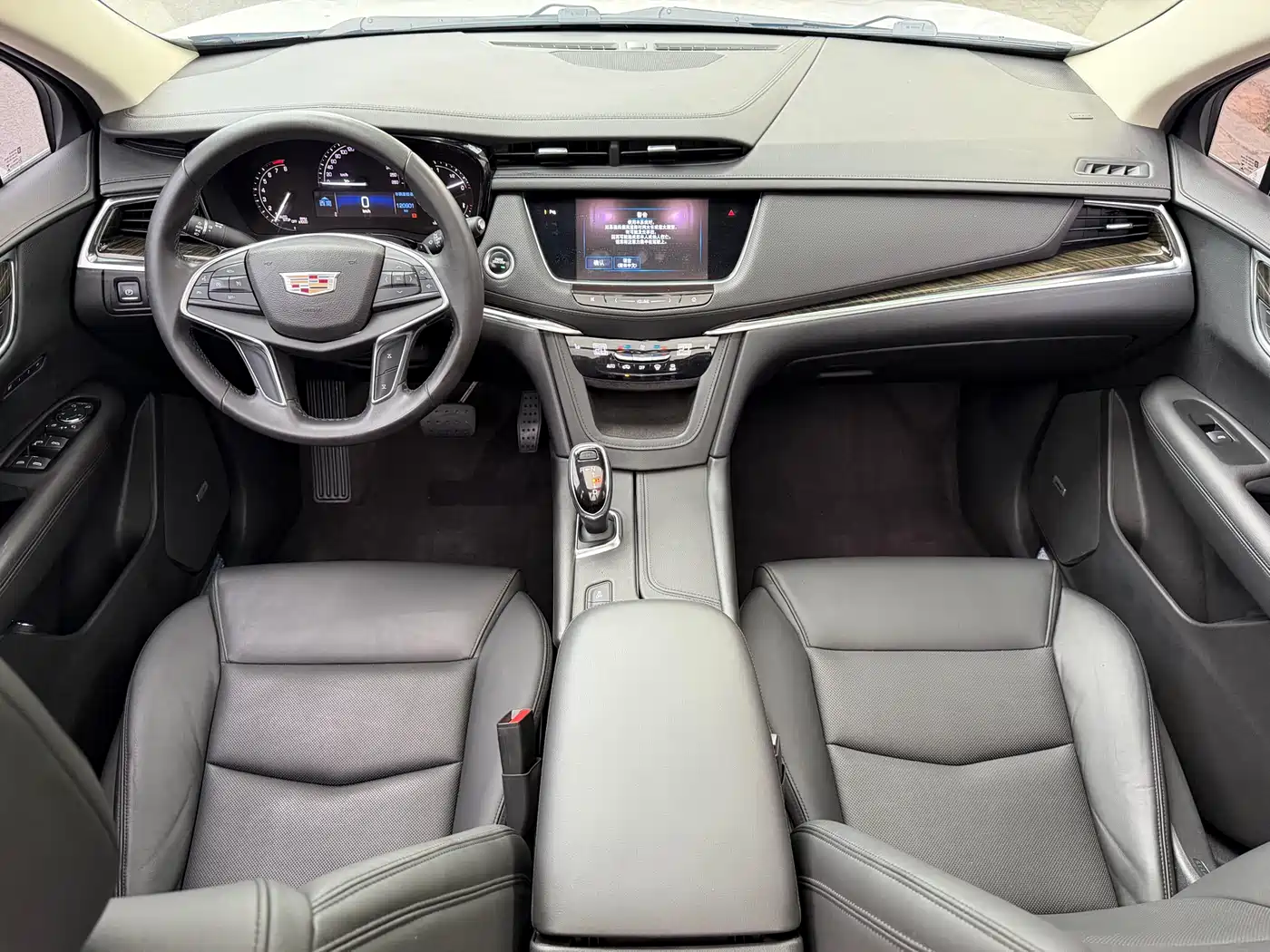 Cadillac XT5 2016 25T Luxury Model фото 15