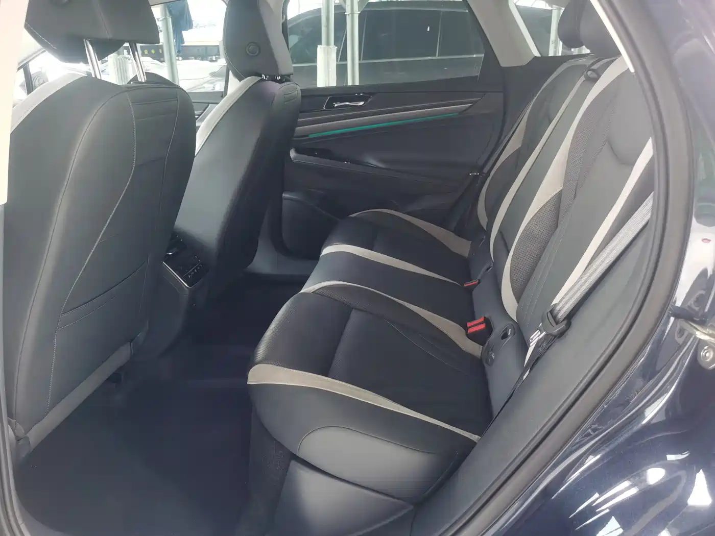 VOLKSWAGEN ID.7 VIZZION