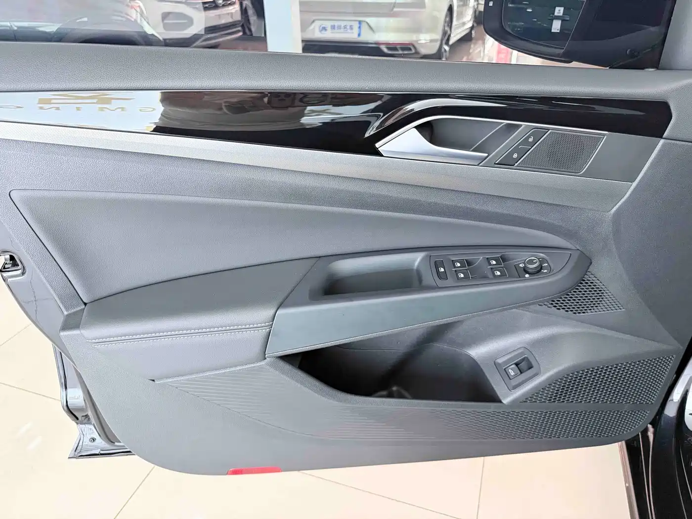 Volkswagen Passat 2026 2026 Outstanding Edition 380TSI Starlight Dragon Soaring Version