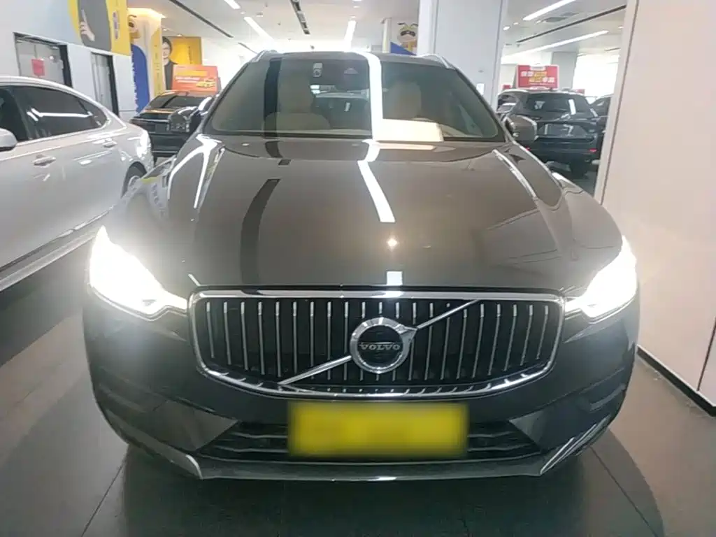 Фото 3 - Volvo XC60