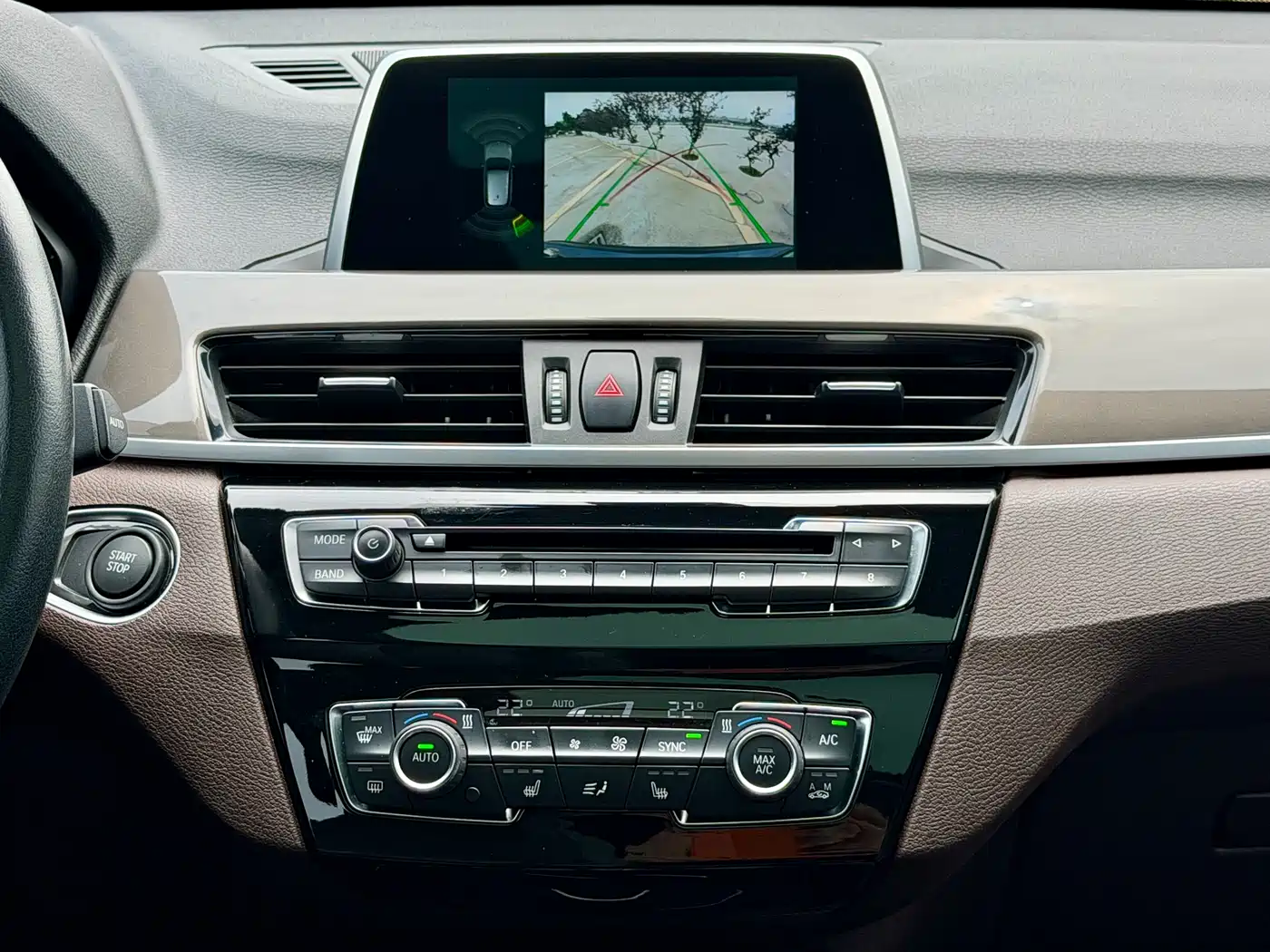 BMW X1 New Energy 2018 xDrive25Le Luxury Model фото 15