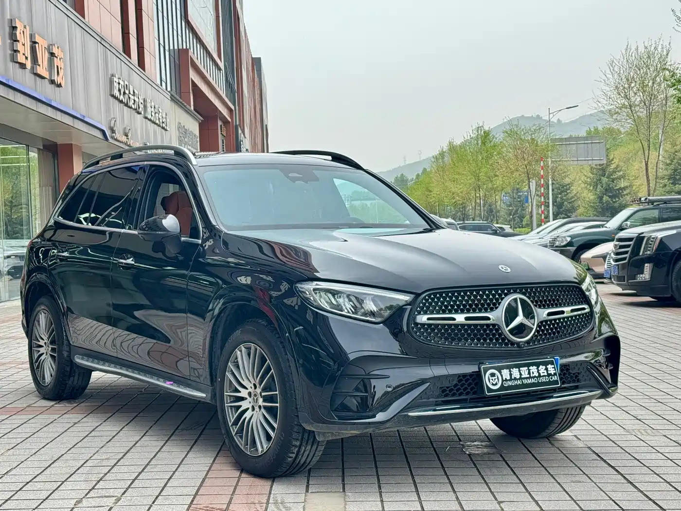 MERCEDES-BENZ GLC