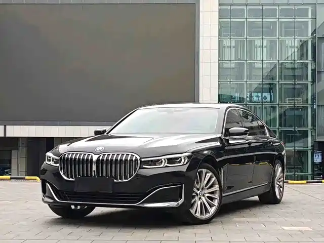 BMW 7 740Li, Лидер, Люкс-пакет