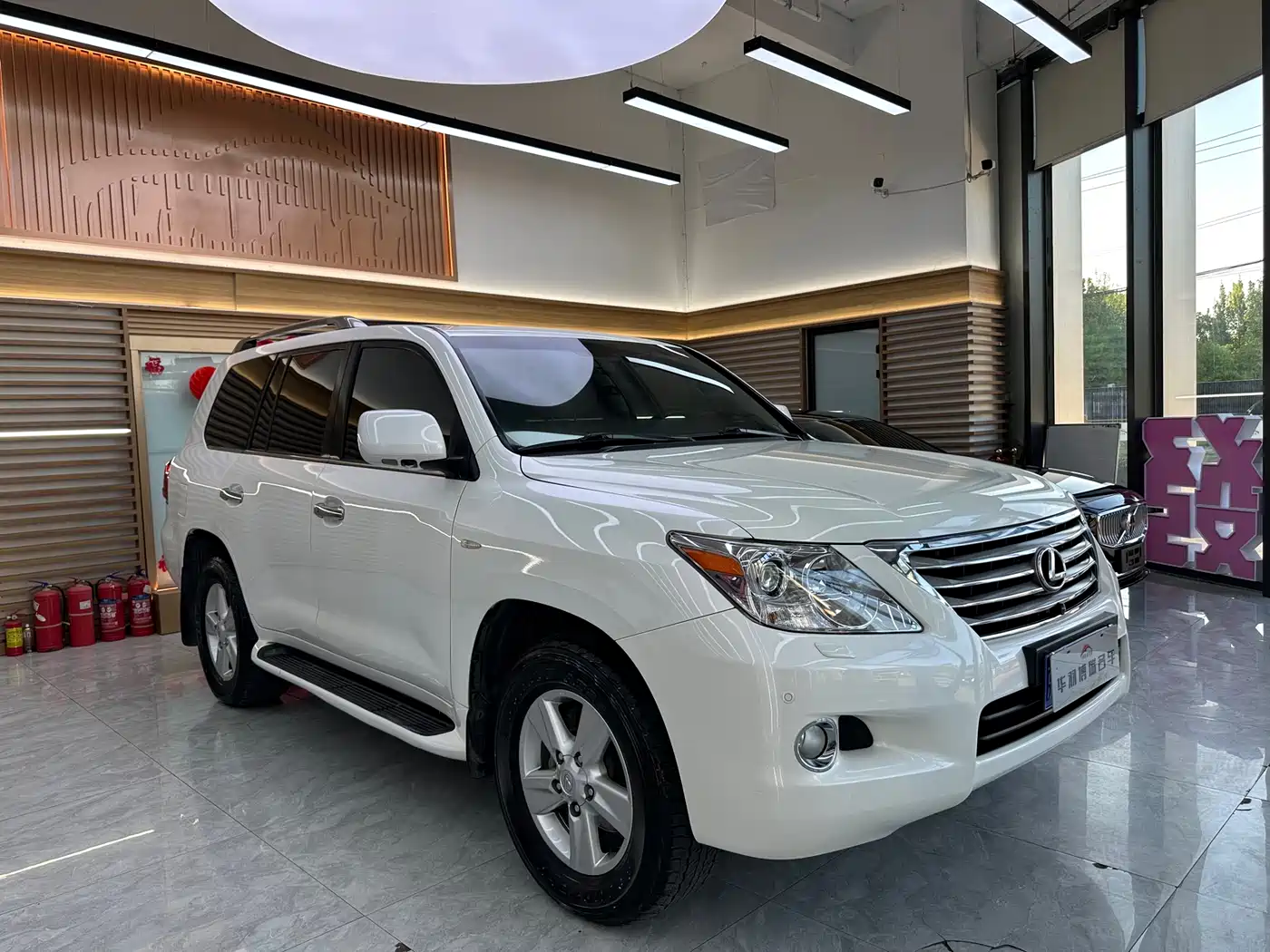 Lexus LX 2009 570 фото 3