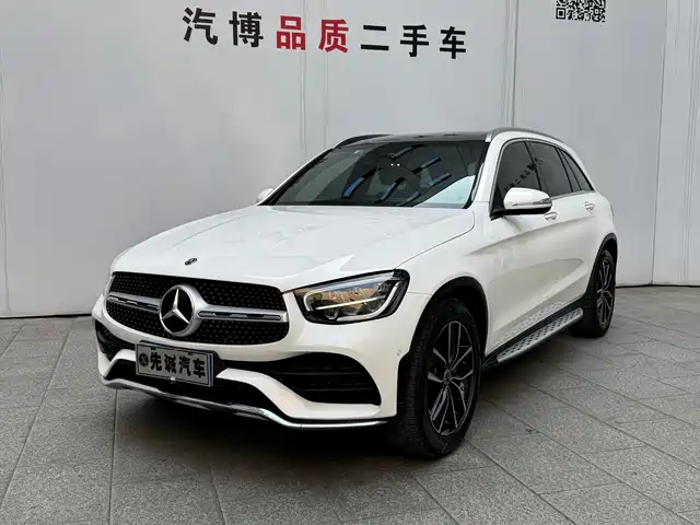 MERCEDES-BENZ GLC