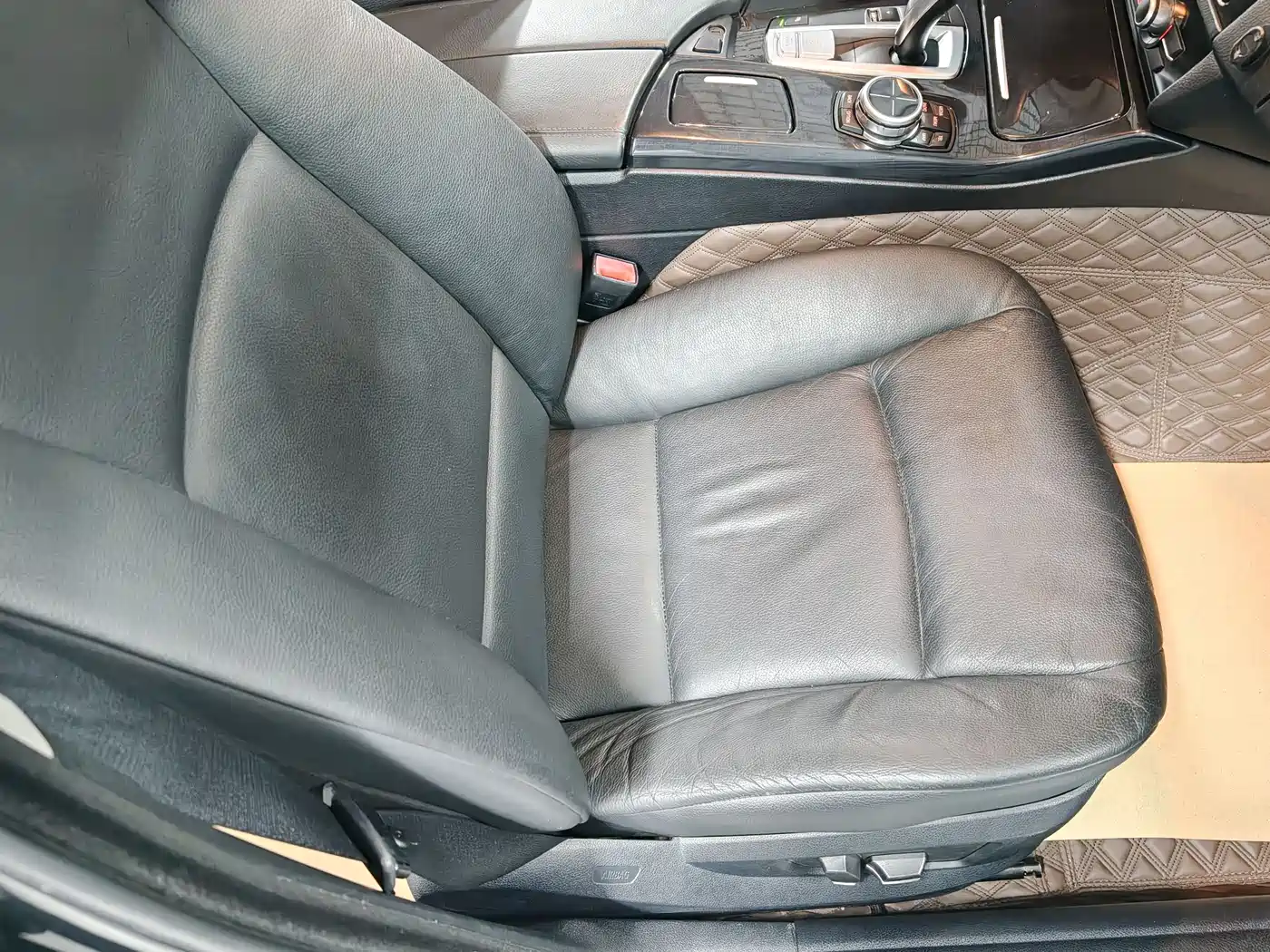 BMW 5 Series 2013 520Li Elegance фото 11