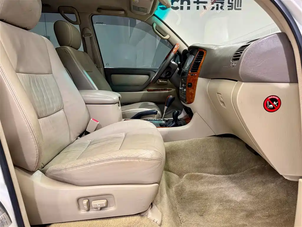 Toyota Land Cruiser 2005 4.7L Automatic VX-R фото 17