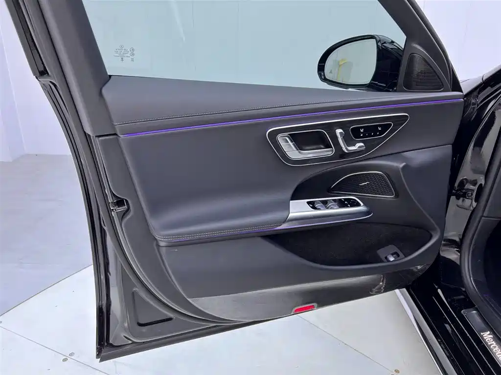 Mercedes-Benz E-Class 2024 E 300 L Fashion Sport фото 17