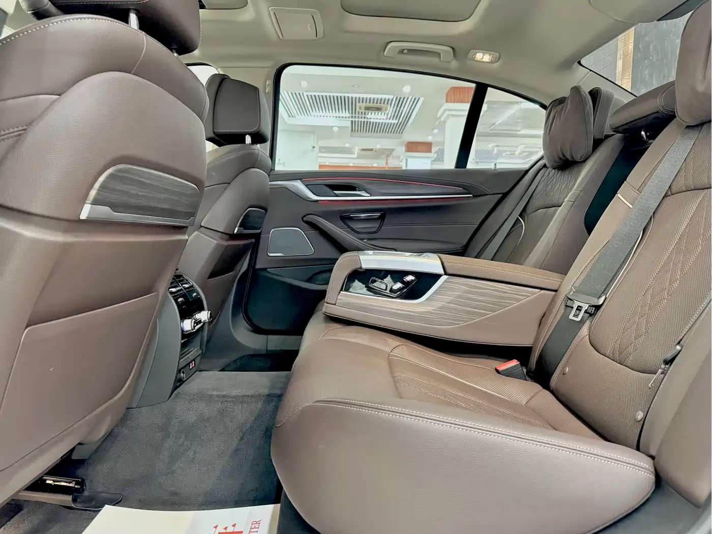BMW 5 Series 2021 530Li Premium Luxury Package фото 9