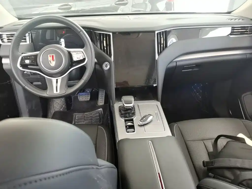 Photo 10 - Hongqi HS7 PHEV
