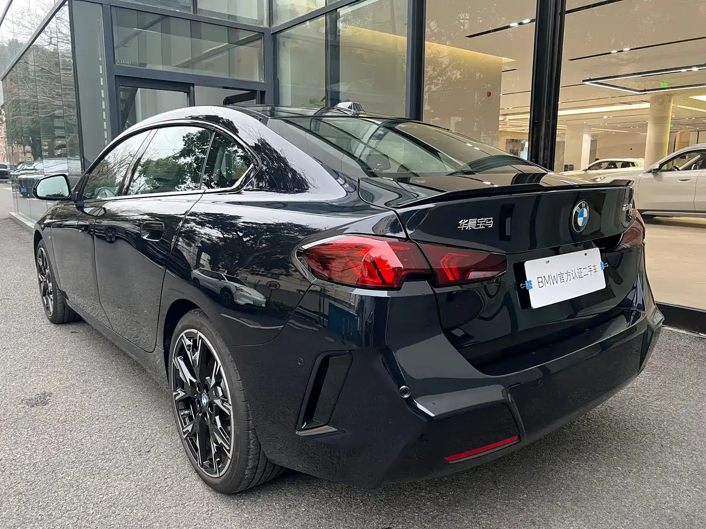BMW 2 Series 2025 225L M Sport Moonlight Package фото 5